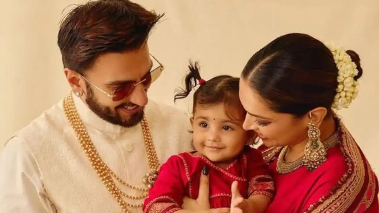 Deepika Ranveer Baby Reveal: दिवाली पर बेटी दुआ संग पहली फैमिली फोटो में नजर आए दीपिका पादुकोण और रणवीर सिंह