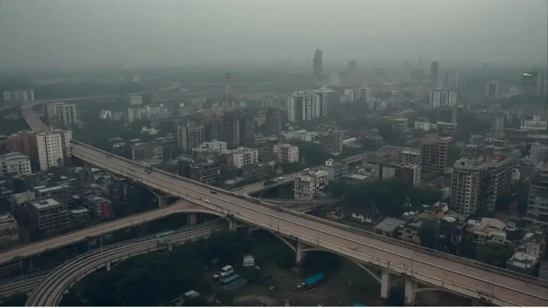 मध्य प्रदेश में कल का मौसम अपडेट — भोपाल, जबलपुर और ग्वालियर में बारिश के आसार, इंदौर और उज्जैन में साफ आसमान